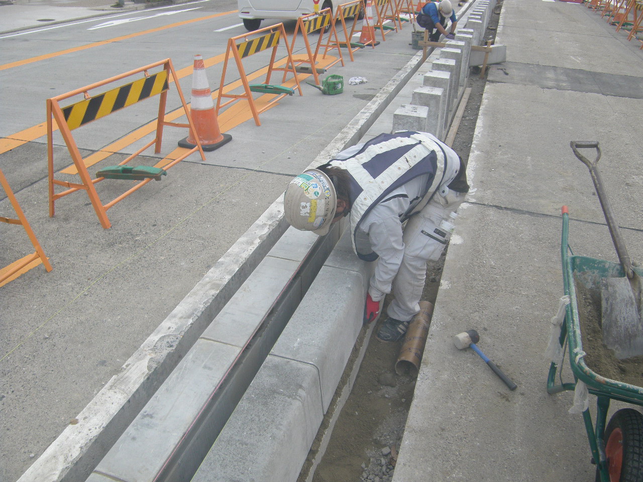 県道名古屋犬山線舗装道補修工事(北-1)及び掘削跡復旧工事(北-1)の画像2