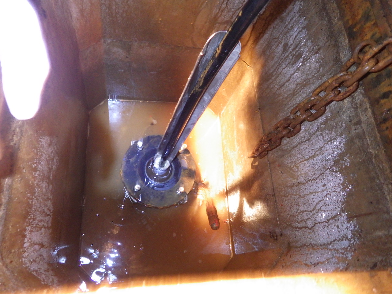 緑区滝ノ水四丁目地内ほか6か所100粍配水管内クリーニング工事の画像3