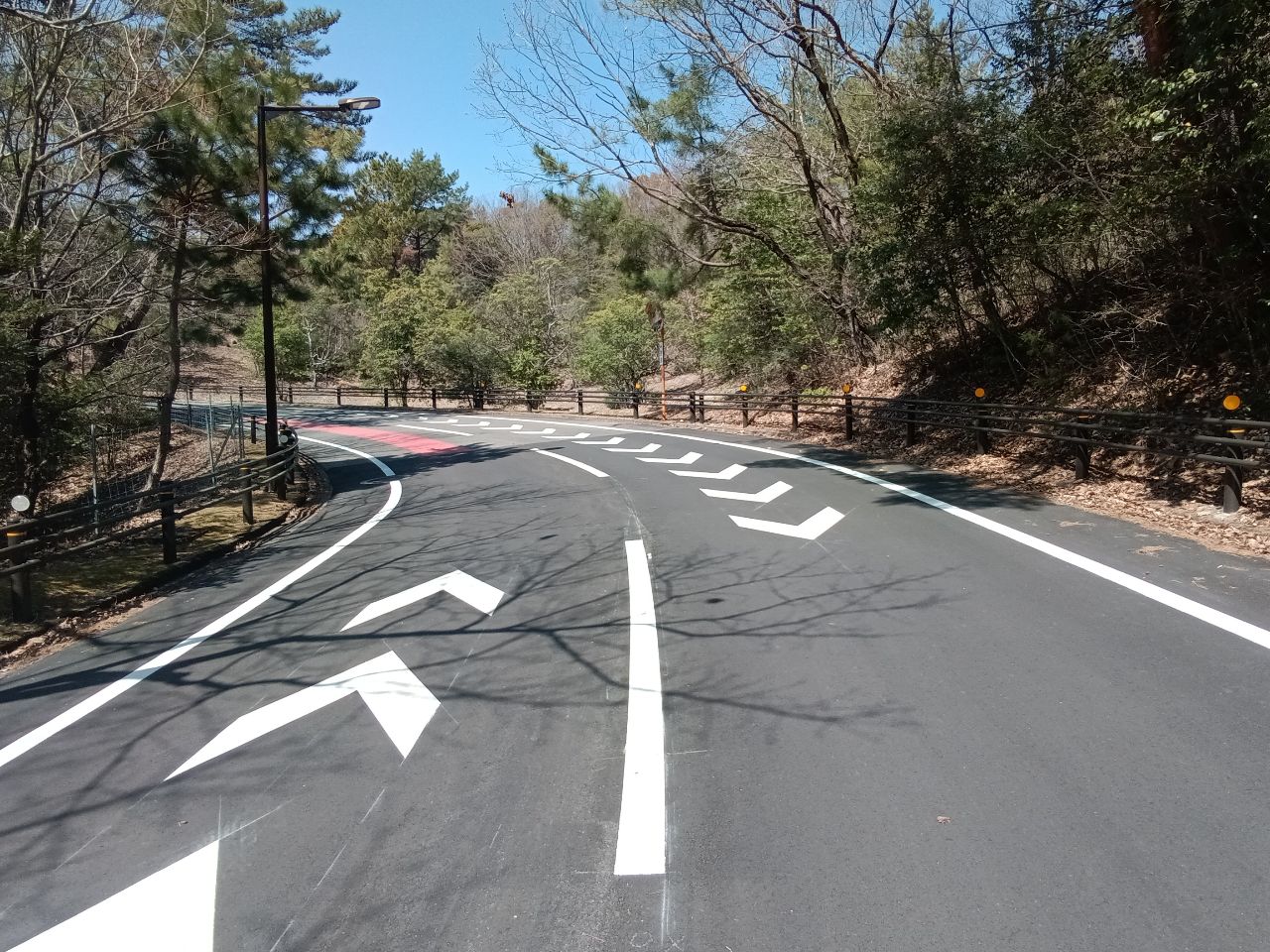 ジブリパーク関連公園整備事業費（単県）の内管理用通路再整備工事（余裕期間・週休２日）の画像1